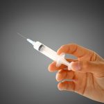 フランスのCOVID-19ワクチン接種：進捗と課題